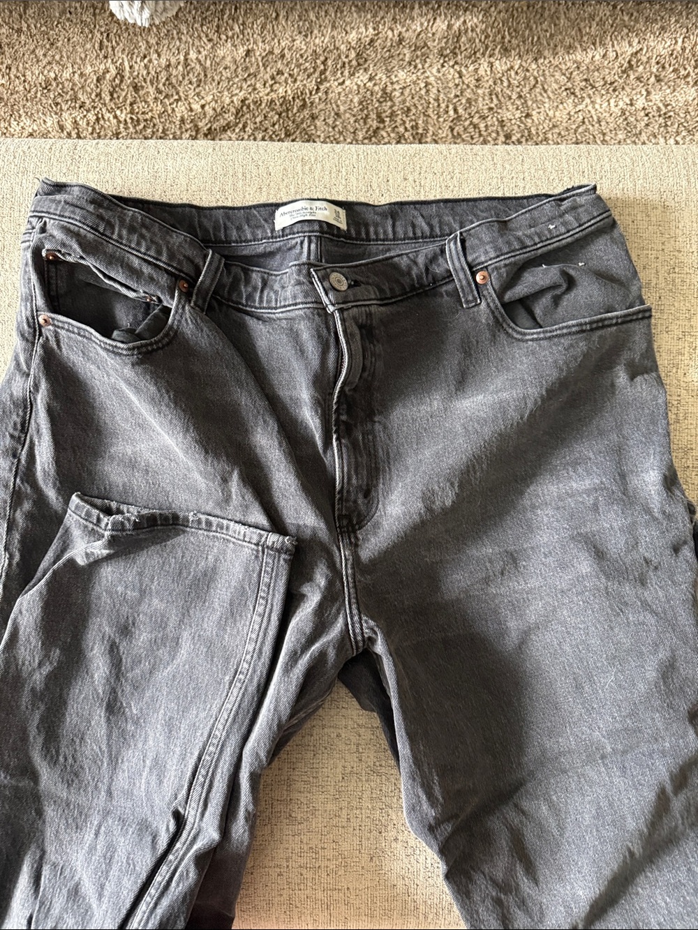 Abercrombie & Fitch Women's Straight Leg Jeans in Washed Charcoal